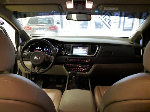 Kia Carnival Premium - 2018 - 18.000km!!!