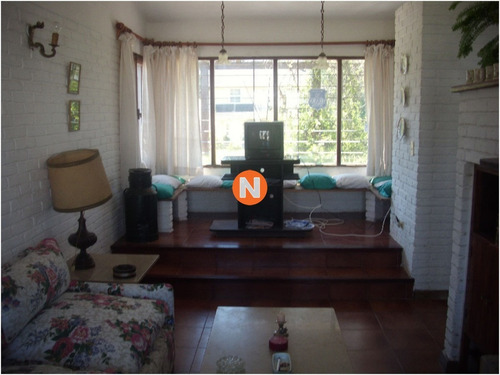 Casa En Venta Y Alquiler, Rincón Del Indio, Punta Del Este, 4 Dormitorios.- Ref: 205253