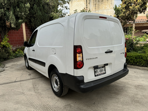 Peugeot Partner 1.6 Hdi 5 Puertas Mt