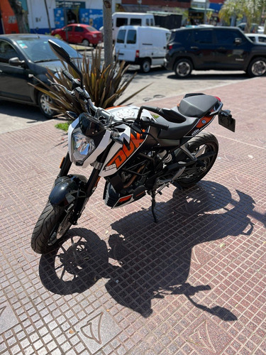 Imagen 2 de 5 de Ktm Duke 200