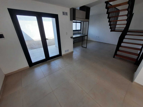 Imagen 3 de 13 de Duplex 3 Dormitorios En Venta - Lomas De Manantiales I
