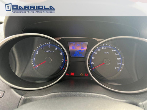 Imagen 20 de 25 de Hyundai Tucson 2wd Gl 6a/t Excelente Estado! - Barriola