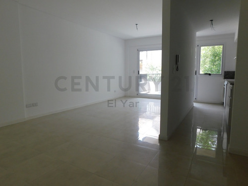 Imagen 4 de 30 de Venta Depto 3 Amb. Al Frente Super Luminoso Con Patio Y Balcón A Estrenar