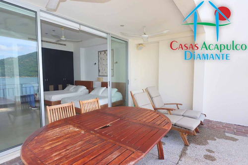 Imagen 11 de 30 de Cad Vista Real Portonovo Suite N7. Terraza Con Vista A La Bahía De Puerto Marqués