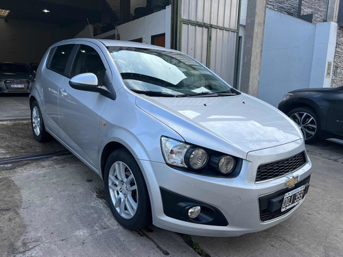 Imagen 6 de 16 de Chevrolet Sonic 1.6 Lt 2014