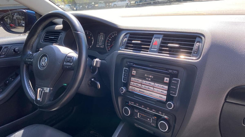 Volkswagen Vento 2.5 Luxury 170cv