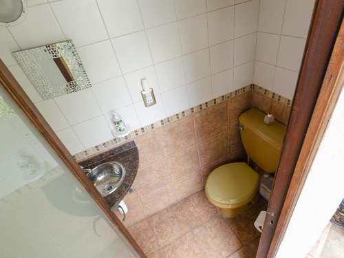 Impecable Casa En Venta Con Cochera Parrilla Jardin Y Pileta - Caballito