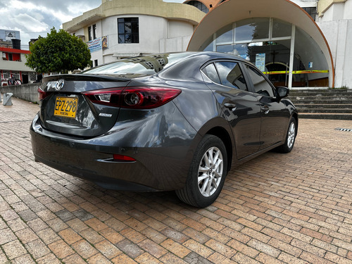 Mazda 3 2.0 Touring