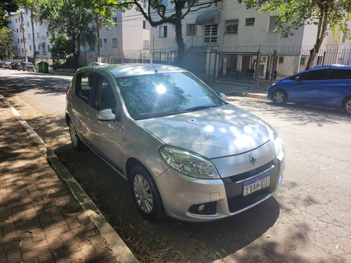 Renault Sandero 1.6 16v Privilège Hi-flex Aut. 5p