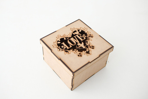 Cajas Caladas 15x15 Corazón Love Fibrofacil X3u