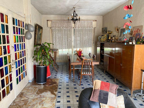 Quinta 4 Ambientes En Venta - Francisco Alvarez, Moreno