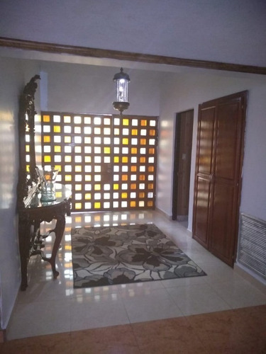 Imagen 4 de 11 de Amplia Casa En Venta, En Muy Buena Ubicación