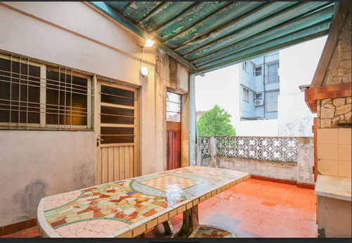 Venta Casa 5 Ambientes Cochera Y Terraza - Liniers