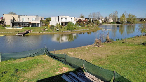 Imagen 10 de 20 de Casa En Venta A Estrenar, Laguna, Pileta, Norte, El Cantón