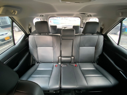Imagen 24 de 25 de Toyota Fortuner Srv 2021