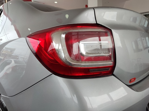Imagem 5 de 15 de Renault Logan 2016 1.6 Expression Hi-power Easy-r 4p