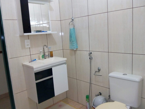 Vende-se Esta Casa