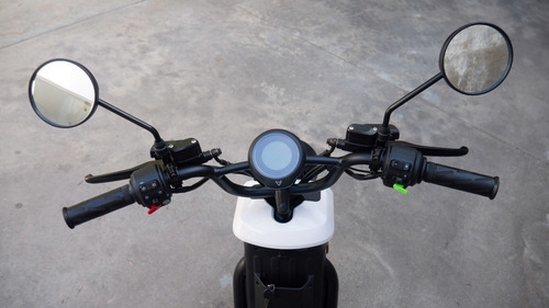 Imagen 10 de 15 de Scooter Electrico Nuuv U Pro Motor Bosh Celdas Panasonic