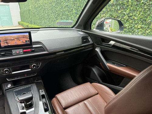 Audi Q5 2.0 L Security
