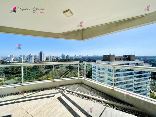 Imagen 17 de 22 de Excelente Apartamento De 2 Dormitorios Y Dependencia De Servicio Frente Al Mar