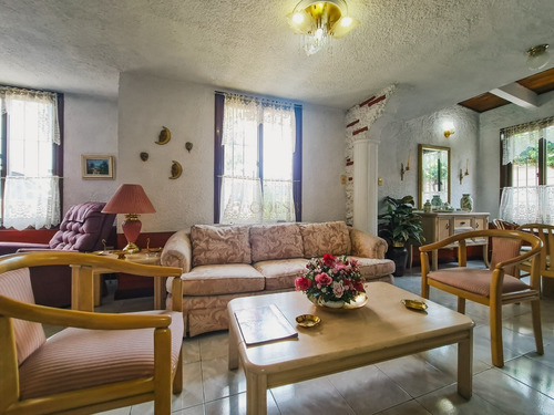 Imagen 2 de 11 de Venta En Venta De 3 Habitaciones Al Estilo Mediterráneo, En Antigua Guatemala