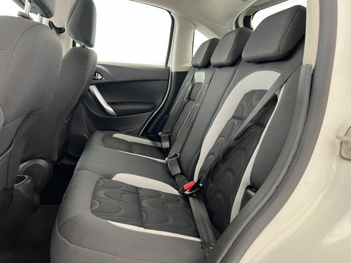 Imagem 10 de 15 de C3 Tendence 1.6 2015 Automático