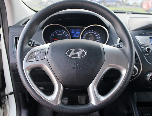 Imagen 10 de 18 de Hyundai Tucson 2.0 Gl Mt 2wd 2012