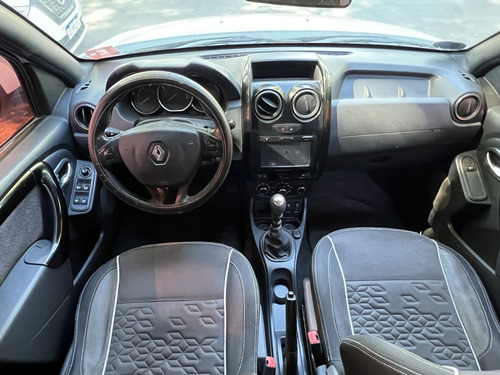 Renault Duster Oroch 2.0 Outsider Plus