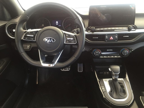 Imagen 9 de 15 de Kia Forte 2.0 Gt Line At