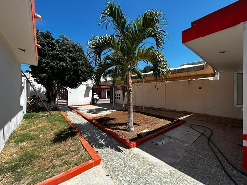 Casa En Venta En Merida, Avenida Principal De Conkal, Entrega Inmediata.