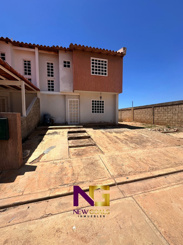 Th En Lomas De Margarita Ii En Venta