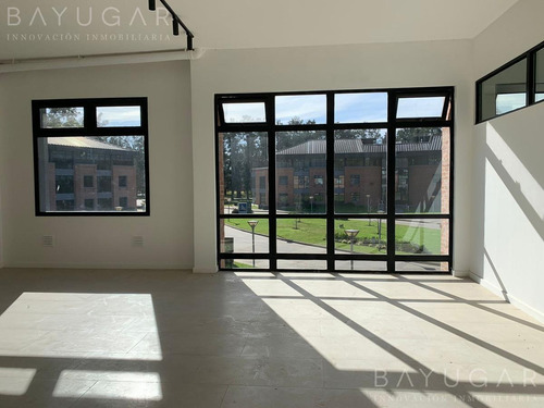 Imagen 14 de 24 de Alquiler / Oficina Coworking En Parque Austral / Bayugar Negocios Inmobiliarios