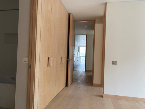 Dpto, 3 Dorm.+ 3 Baños + 3 Est. Manquehue Oriente, Nuevo