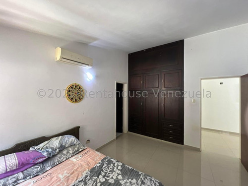 Imagen 21 de 30 de Casa En Venta, Santa Sofia, 500mts, Rah 23-9235