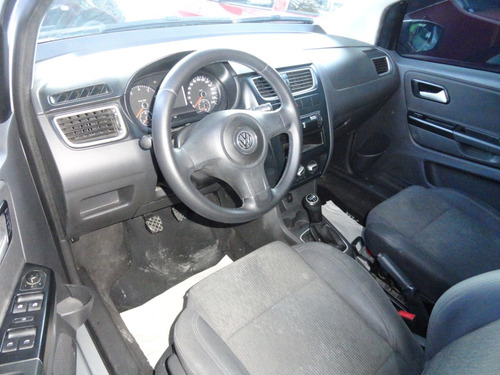 Imagem 9 de 11 de Volkswagen Fox 1.6 Vht Total Flex 5p