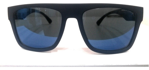 Lentes Sol Armani Exchange Ax4113s Iconic Square A|x Logo 55 Color de la lente Azul flash Color de la varilla Azul mate/Blanco Color del armazón Matte Blue/White/Blue Flash 8181/55