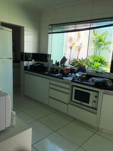 Imagem 6 de 24 de Excelente Casa No Bairro Alvorada 04 Quartos 04 Vagas! - 21101