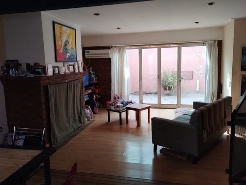 Venta Casa Y Local - Azul