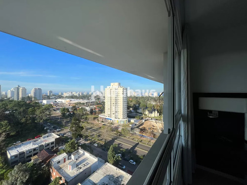 Apartamento A La Venta 3 Dormitorios Y 2 Cocheras - Punta Del Este