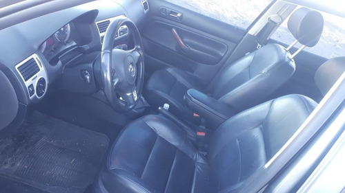 Volkswagen Bora 1.8 Highline T Tiptronic Cuero 2011
