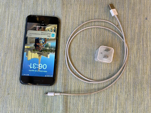 iPhone 8 Usado 64 Gb, 100% Caja, Accesorios, De Remate! (Usado)