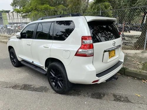 Toyota Prado 3.0 Tx-l Diesel 4x4 At 2011