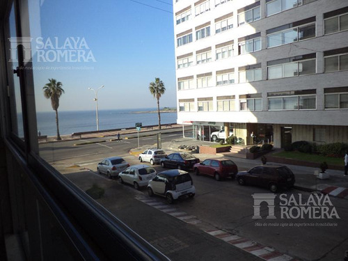 Venta Departamento En Montevideo, Punta Carretas, 4 Dormitorios, Servicios