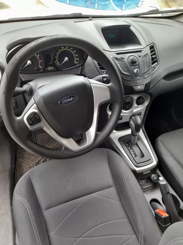 Ford Fiesta Sedan 1.6 16v Se Flex Powershift 4p