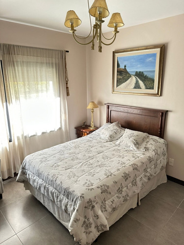 Imagen 10 de 17 de Muy Linda, De Estilo Colonial Y Con Barbacoa Independiente
