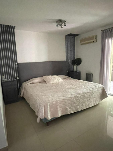 Vendo En Country Cinco Lomas, Espectacular Casa 5 Dorm. Villa Warcalde.