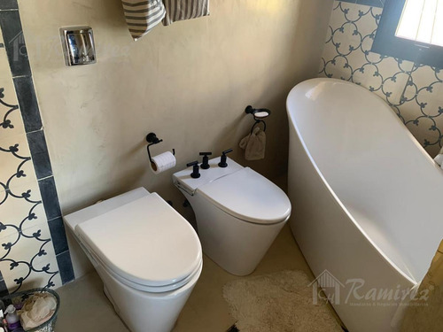 Excelente Casa 5 Amb. En Venta - Barrio La Alameda, Canning (e. Echeverria)