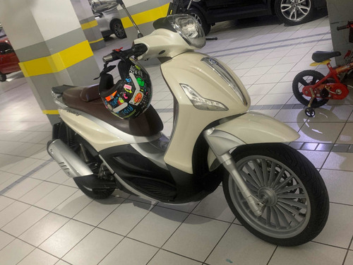 Imagem 4 de 8 de Piaggio Beverly