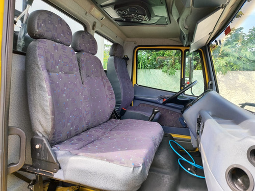 Mercedes Benz Mb 1718 Ano 2011 Toco Baú Carga Seca.