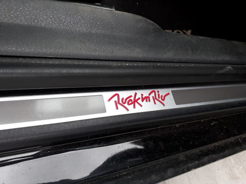 Volkswagen Fox 1.6 Vht Rock In Rio Total Flex 5p
